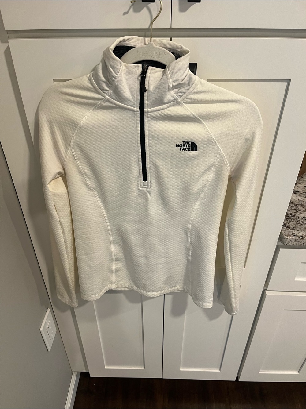 The North Face Women's Cream Half-Zip Pullover